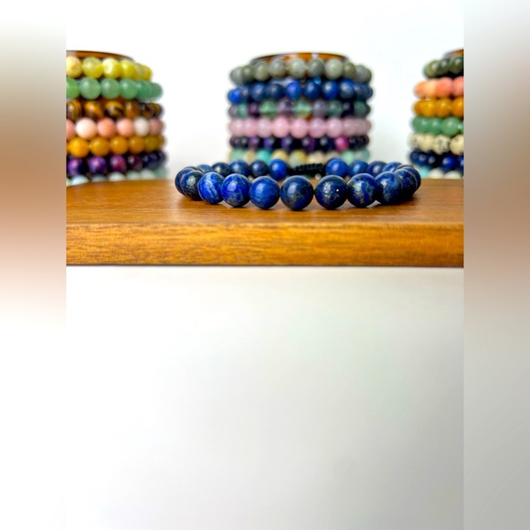 Handmade genuine gemstone bracelet. This Lapis Lazuli bracelet is adjustable. - Picture 1 of 4
